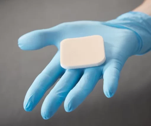Advazorb - Hydrofiel schuimverband met film toplaag (5cm x 5cm) - 10 stuks - Afbeelding 2
